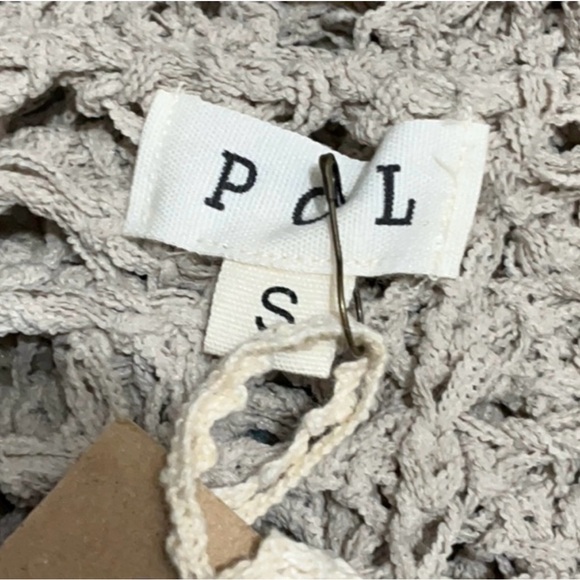 POL Crochet Flower Scoop Neck Boho Top S 21” p2p Mocha $84 Retail NWT - Picture 4 of 9